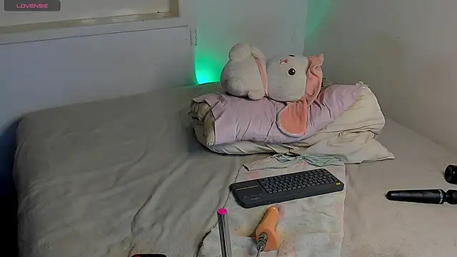 Alejarossi online show from January 19, 4:33 pm