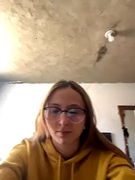 imariahot online show from October 15, 2:06 pm