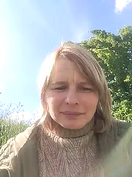 Snapshot of Masha412111 chatting on May 31, 7:26 am Masha412111 online show from May 31, 7:26 am