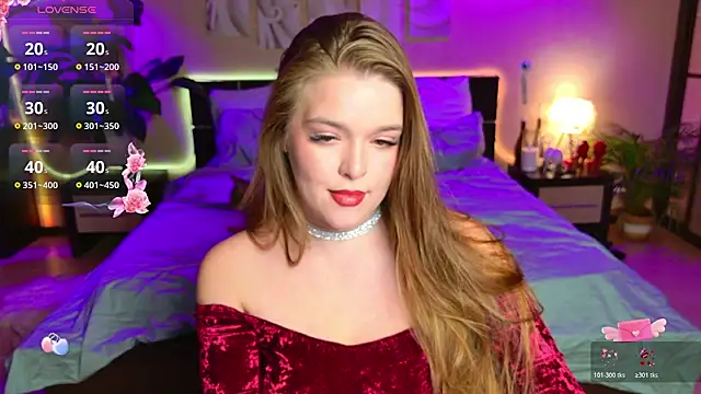 Snapshot of EmilyWhispers chatting on July 25, 9:01 pm EmilyWhispers online show from July 25, 9:01 pm