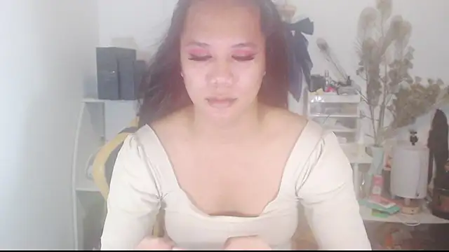 Snapshot of hugecockyurikaa chatting on November 27, 10:39 am hugecockyurikaa online show from November 27, 10:39 am