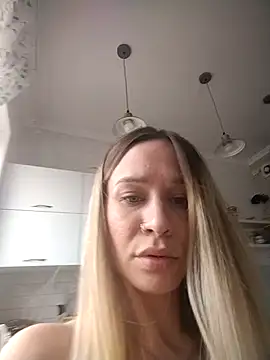 Anita Delicious online show from April 13, 1:38 pm
