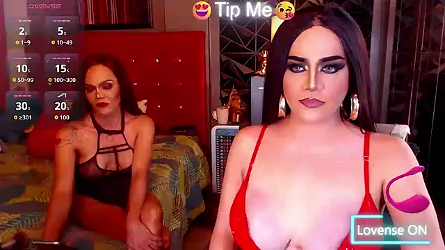 BombshellMARIA online show from March 22, 9:45 am