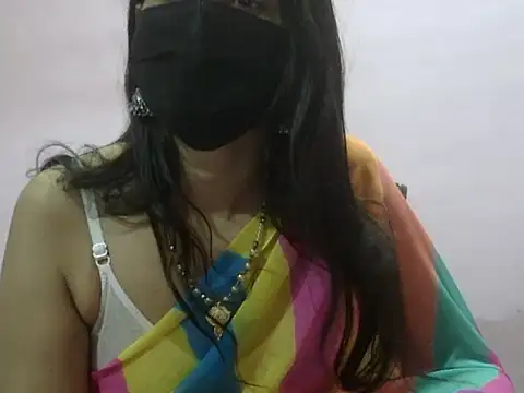 Laila Cute online show from April 5, 3:31 pm