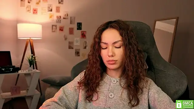 branchwithflowerss online show from November 7, 11:32 am