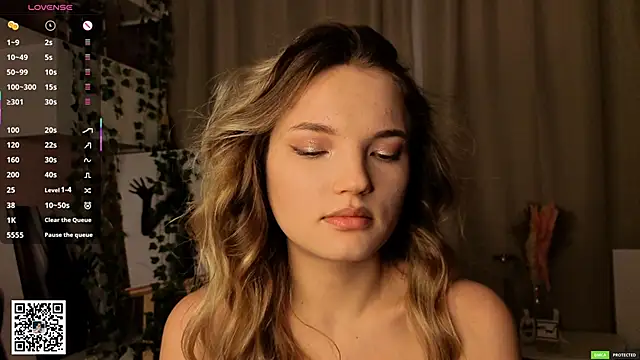 JulieLupo online show from February 15, 6:10 am