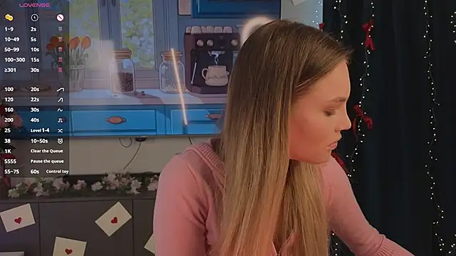 JulieLupo online show from March 22, 7:34 am