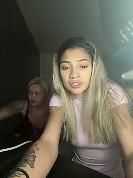 Honeyyyxo online show from January 13, 8:03 pm