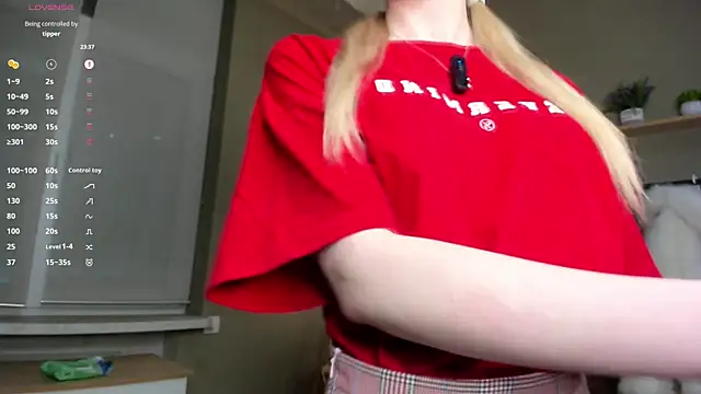 PocketDollX online show from March 20, 2:44 pm