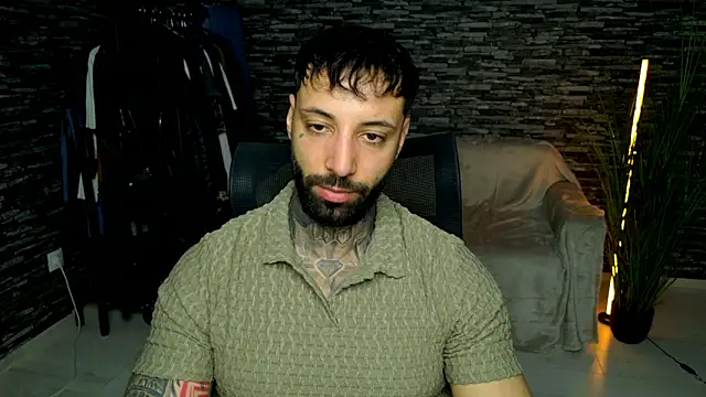 MasculineGuy99 online show from March 18, 8:56 pm