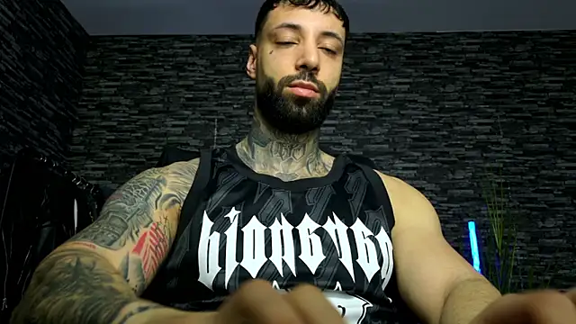 MasculineGuy99 online show from March 24, 10:48 pm