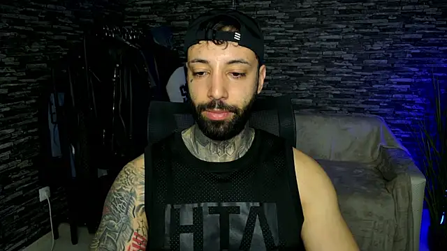 MasculineGuy99 online show from April 6, 8:54 pm