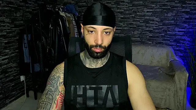 MasculineGuy99 online show from April 21, 8:09 am