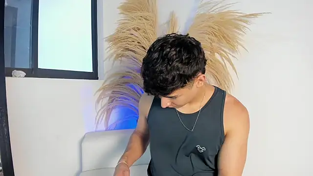 Snapshot of Thiago_Connor21 chatting on November 7, 6:30 pm Thiago Connor21 online show from November 7, 6:30 pm