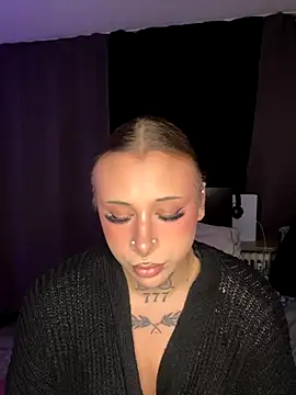 Snapshot of Kimberly-sweety chatting on October 19, 7:03 pm Kimberly-sweety online show from October 19, 7:03 pm