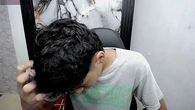 Im david02 online show from December 4, 1:09 pm