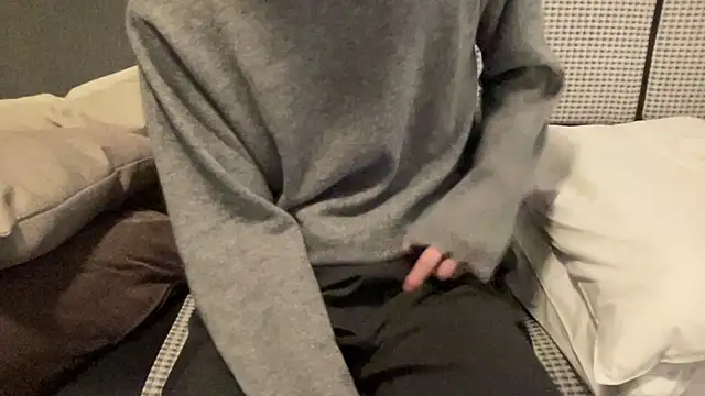 16hornydog online show from October 24, 2:24 pm