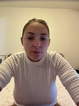 Snapshot of looloopaul chatting on November 23, 9:03 pm looloopaul online show from November 23, 9:03 pm