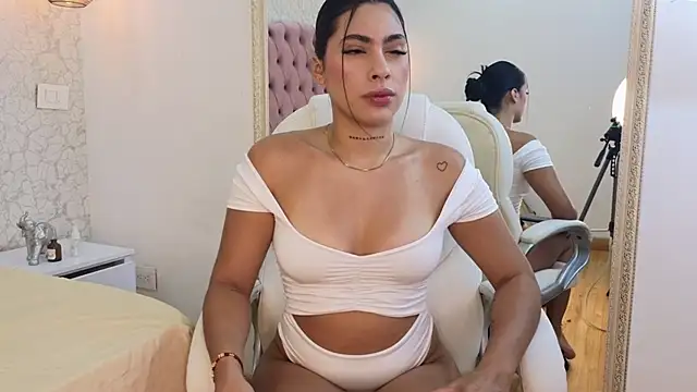 Vanessa Rain  online show from November 7, 8:09 pm