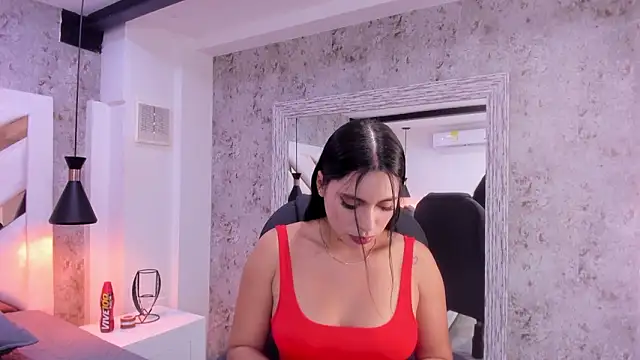 Vanessa Rain  online show from March 12, 7:20 pm