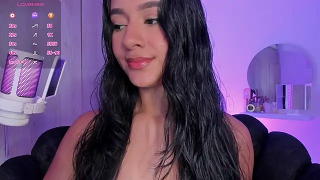 anne leee online show from July 12, 9:17 pm