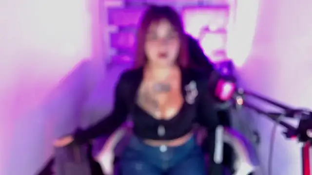 ivoni online show from October 4, 6:50 pm