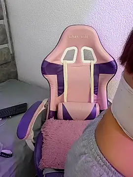 ivoni online show from October 10, 7:13 pm