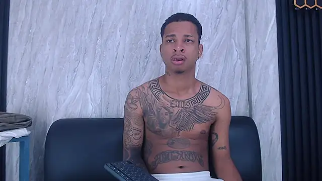 Snapshot of TimmCloud chatting on October 18, 11:33 am TimmCloud online show from October 18, 11:33 am