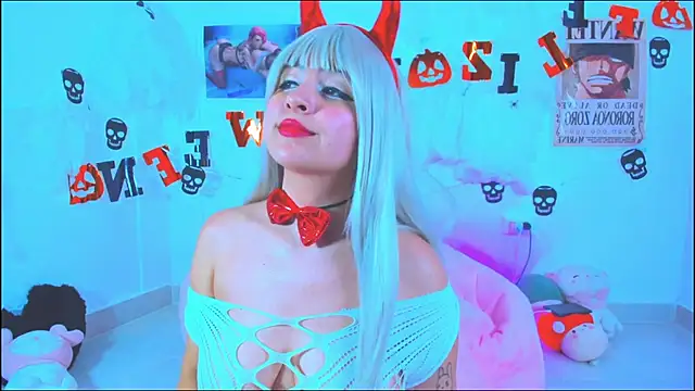 Miaengels  online show from October 13, 1:05 am