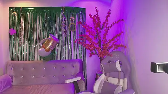 Summer miller online show from March 17, 11:35 am