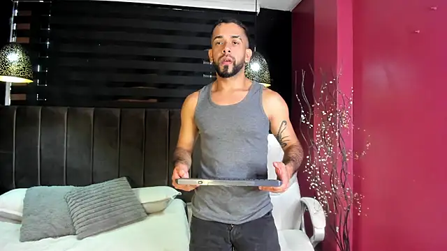 Snapshot of Lobo_sex21 chatting on October 3, 7:22 pm Lobo sex21 online show from October 3, 7:22 pm