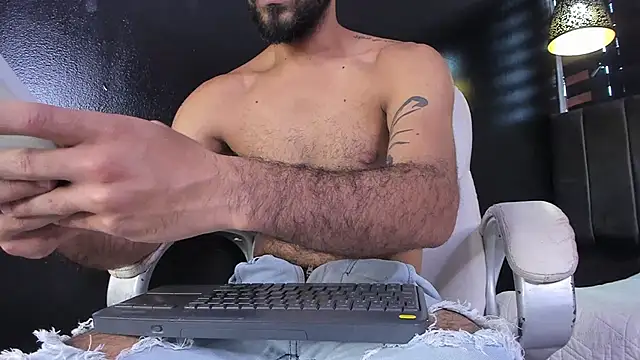 Snapshot of Lobo_sex21 chatting on November 1, 7:49 pm Lobo sex21 online show from November 1, 7:49 pm