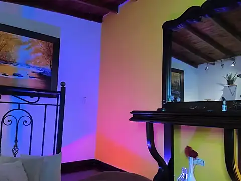 Snapshot of Zulyhenao chatting on October 6, 9:51 am Zulyhenao online show from October 6, 9:51 am