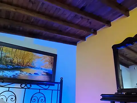 Snapshot of Zulyhenao chatting on October 12, 3:55 pm Zulyhenao online show from October 12, 3:55 pm