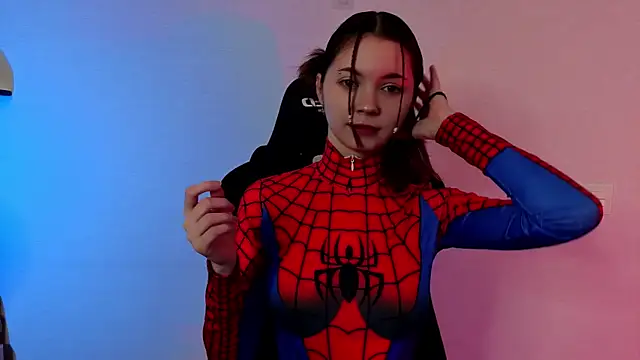 Snapshot of Show_Ray chatting on December 5, 4:36 pm Show Ray online show from December 5, 4:36 pm