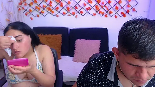 Snapshot of Eric_and_Alisson chatting on November 11, 12:16 pm Eric and Alisson online show from November 11, 12:16 pm