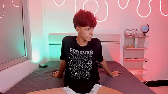 Snapshot of luccas_ferreira chatting on November 12, 7:24 pm luccas ferreira online show from November 12, 7:24 pm