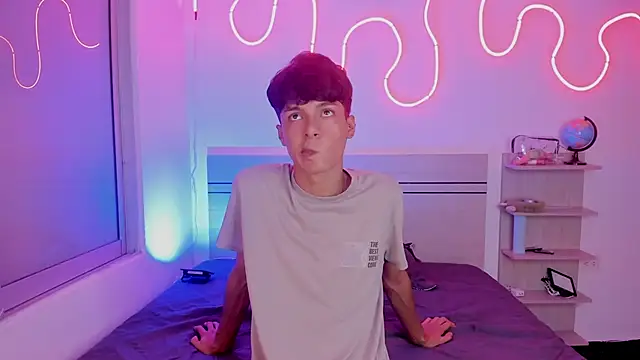 Snapshot of luccas_ferreira chatting on November 17, 7:08 pm luccas ferreira online show from November 17, 7:08 pm