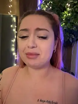 KellyMoors online show from March 6, 1:57 am