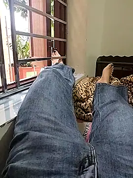 Lili 2love online show from November 9, 1:37 am