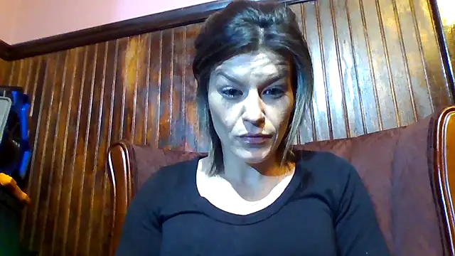 Rileyy7tk online show from October 28, 11:29 pm