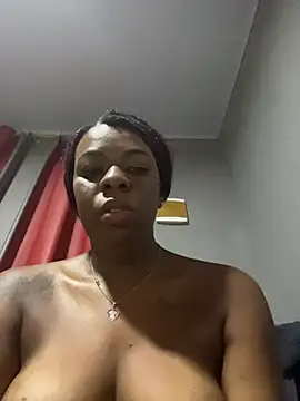 Priihmedeiros online show from March 29, 8:14 am