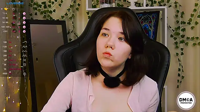 Kelly foox online show from January 12, 12:10 pm