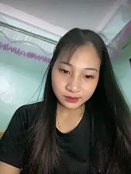 Snapshot of banlinh004 chatting on October 6, 6:00 am banlinh004 online show from October 6, 6:00 am