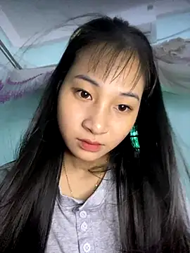 Snapshot of banlinh004 chatting on October 7, 4:53 am banlinh004 online show from October 7, 4:53 am