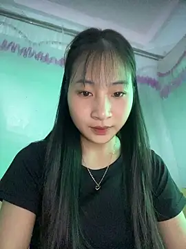 Snapshot of banlinh004 chatting on October 8, 6:22 am banlinh004 online show from October 8, 6:22 am