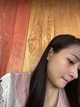 Snapshot of banlinh004 chatting on October 16, 6:14 am banlinh004 online show from October 16, 6:14 am