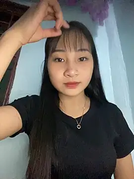 Snapshot of banlinh004 chatting on October 18, 2:18 pm banlinh004 online show from October 18, 2:18 pm