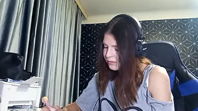 LissaKradfer online show from October 7, 1:19 pm