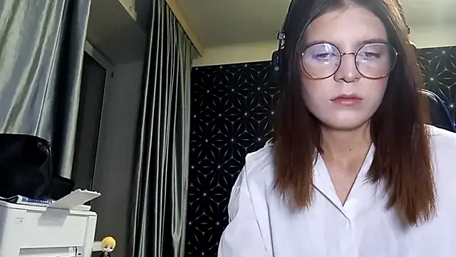 LissaKradfer online show from October 11, 1:20 pm